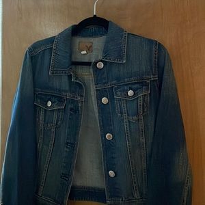 Jean American Eagle jacket only worn twice.